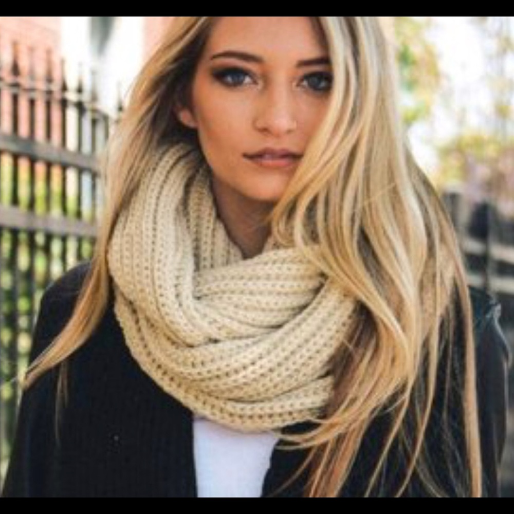 Chunky Braided Infinity Scarf in IVORY New